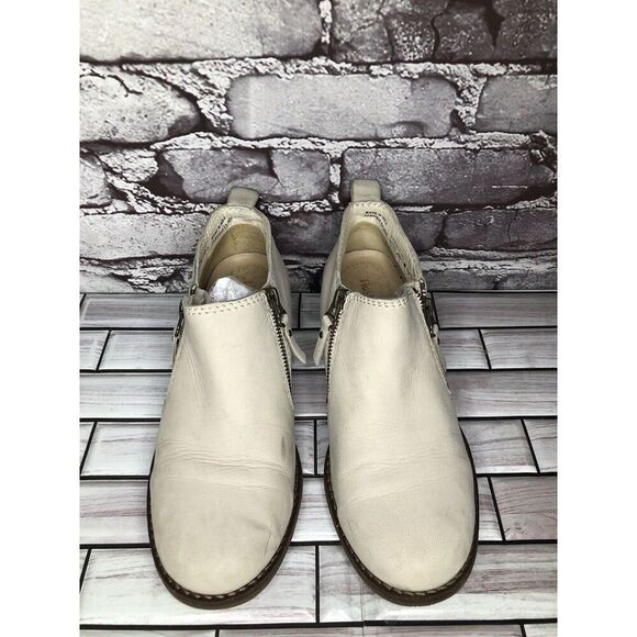 Hush Puppies Medium Moyen Ivory Suede Leather Zip Heel Booties Women Sz 8M US/39 - Picture 11 of 16